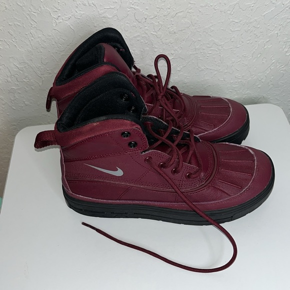 Nike Little Kids Woodside 2 High Boots Size 4.5 - Picture 3 of 7